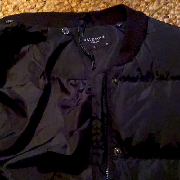 Brave Soul puffer bomber jacket in Black - Picture 2 of 2